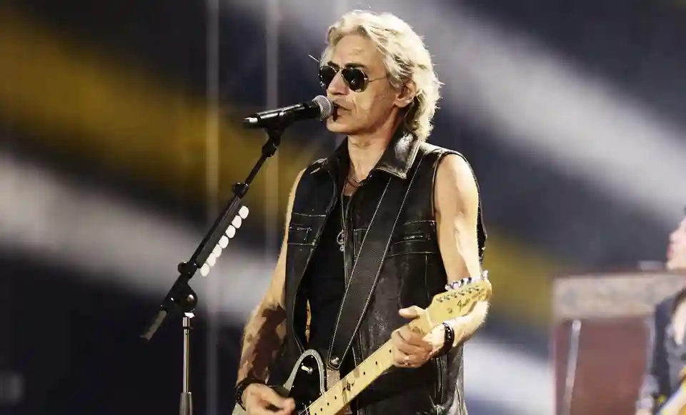 Concertul artistului Luciano Ligabue la Mandela Forum din Florența