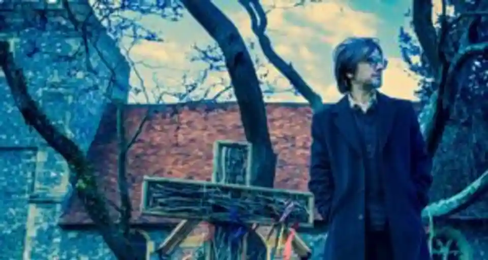 Steven Wilson lansează piesa „On Chapel Slope” de pe albumul „Requiem For A Village”