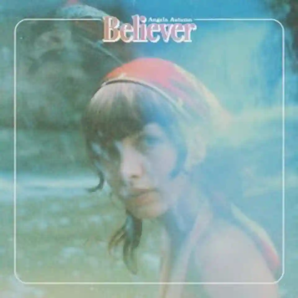 Angela Autumn lansează albumul „Believer”