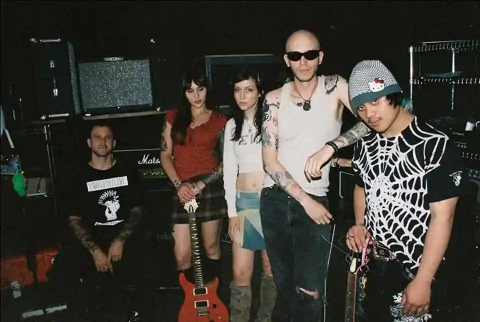 fish narc lansează videoclipul pentru noul single „Emma”