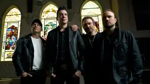 THEORY OF A DEADMAN