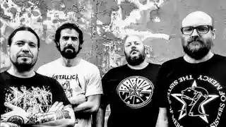Avern lansează noul material discografic Unique And Eternal