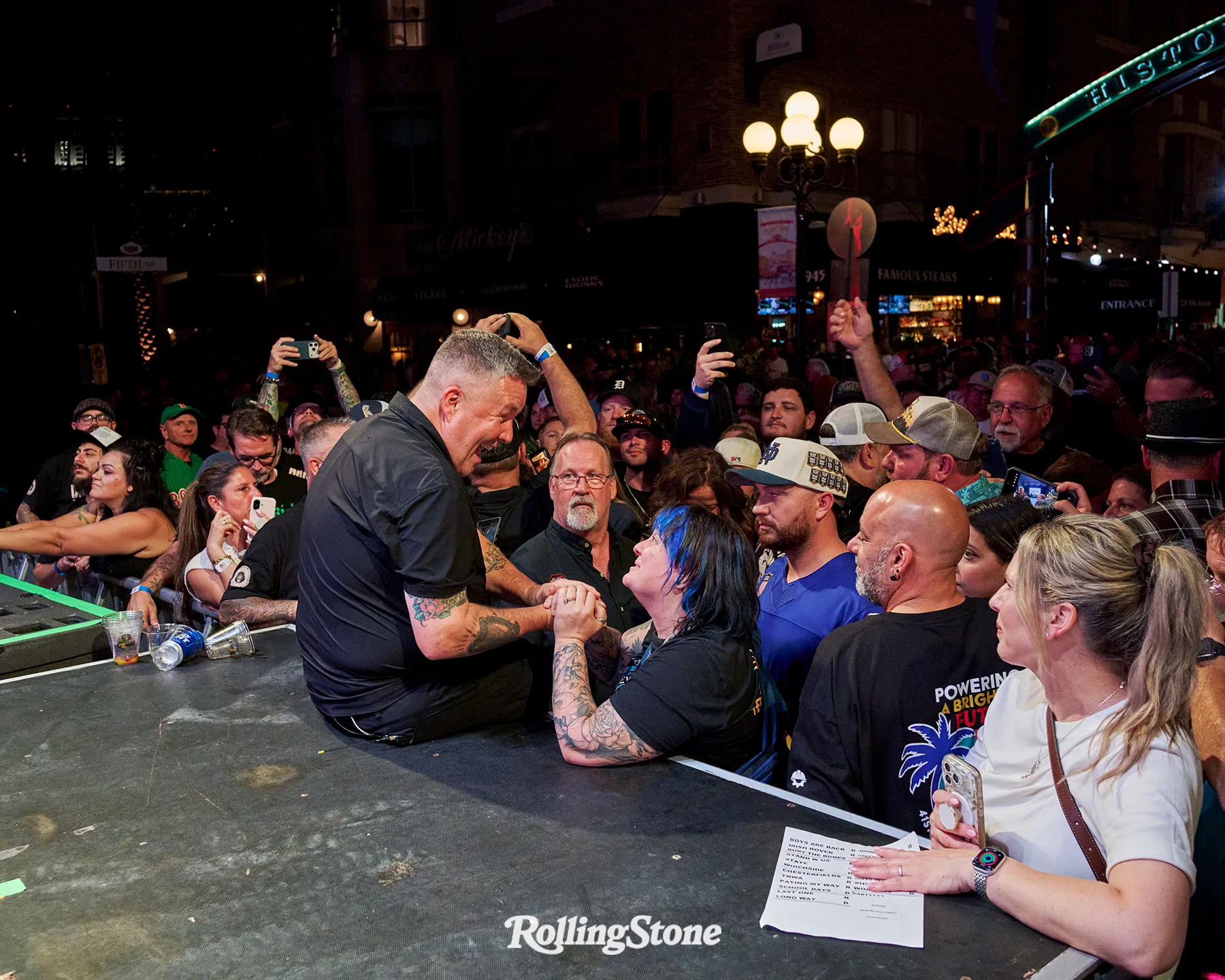 Dropkick Murphys și implicarea socială: o perspectivă asupra valorilor trupei