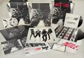 Mötley Crüe lansează o ediție aniversară a albumului „Too Fast For Love”