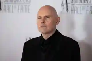 Billy Corgan (The Smashing Pumpkins) îl numește pe Travis Barker cel mai influent toboșar