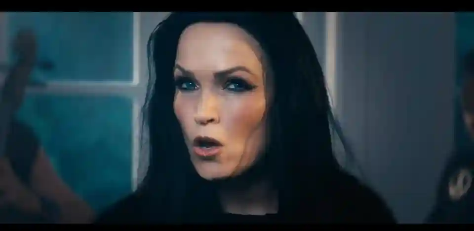 Tarja Turunen lansează videoclipul piesei „Tango” în colaborare cu Apocalyptica