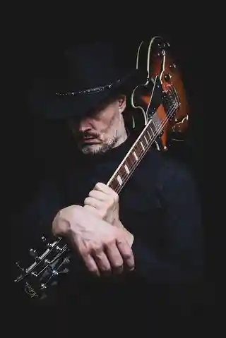 Proiectul Poly Noir susține concerte în Nové Město na Moravě, Praga și Brno