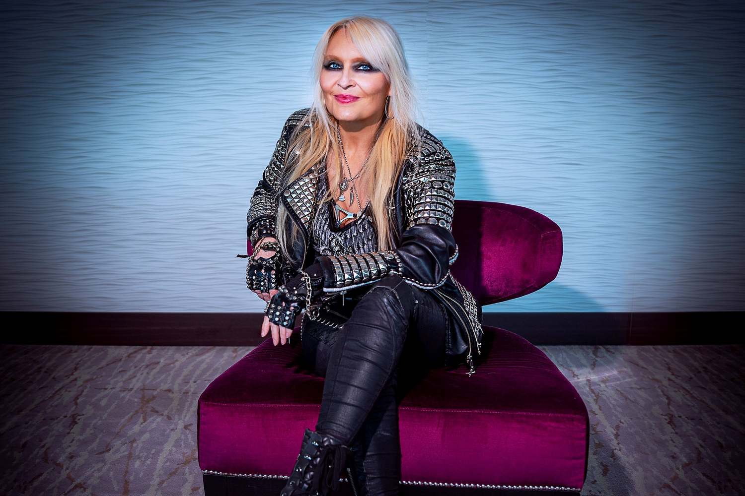 Doro Pesch lansează balada „You R Not Alone” și materialul „Wild At Heart”
