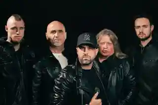 MOTORBAND lansează noul single „Whisky a Tequila”