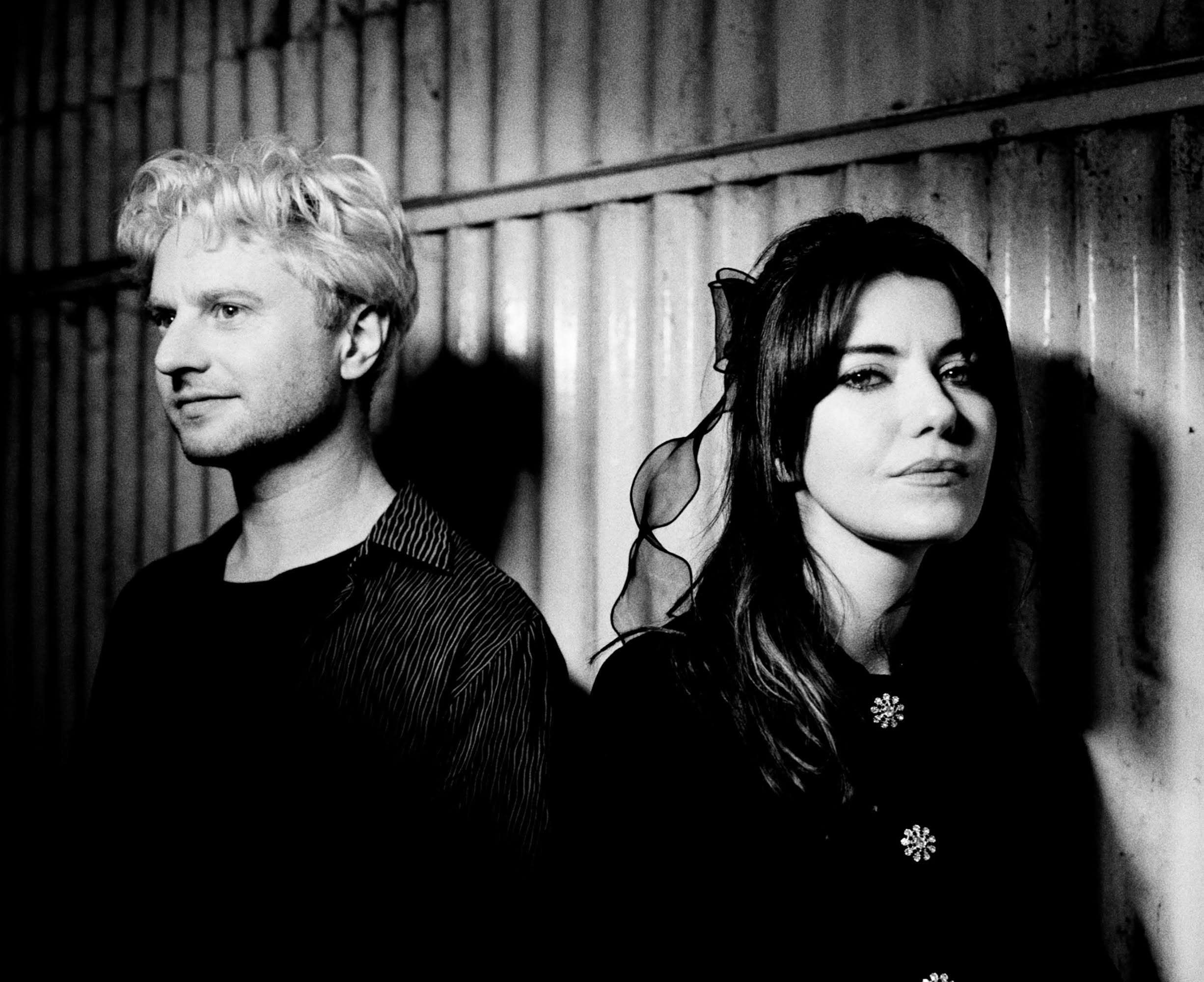 Blood Red Shoes concertează sâmbătă la Praga