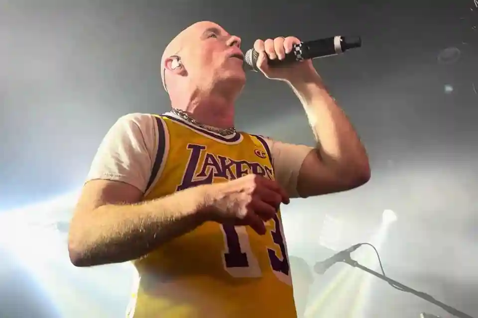 John Bush va interpreta piese din epoca Anthrax în turneul european European Stomp Tour 27