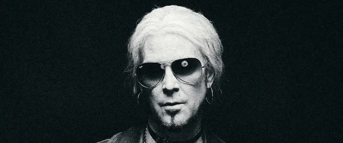 John 5 prezintă parcursul său muzical în seria „String Theory” de la Ernie Ball