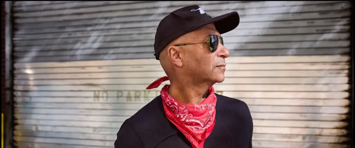 Tom Morello a lansat videoclipul piesei „Everyone Gets Everything They Want”