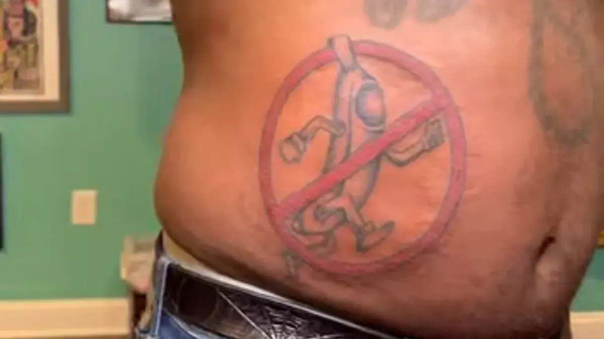 Akil Godsey de la End It a afișat un nou tatuaj