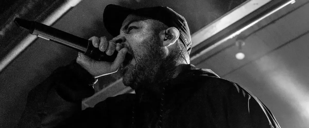 Frankie Palmeri de la Emmure comentează dezbaterea privind politizarea muzicii