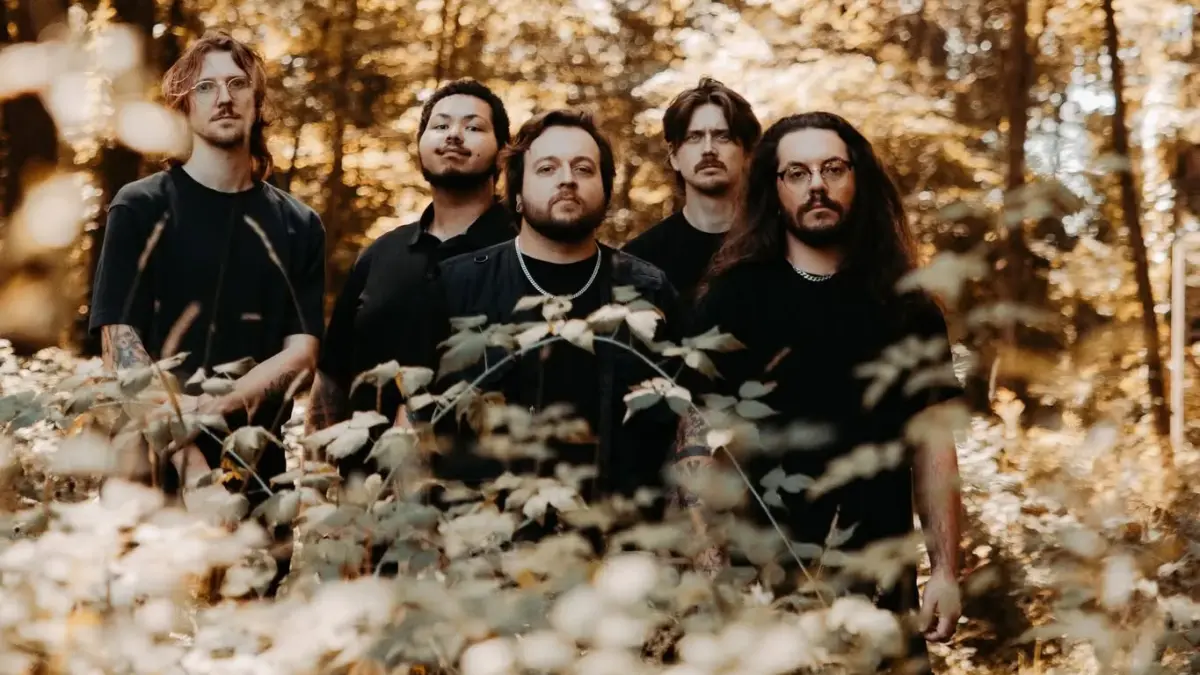 Hollow Front anunță revenirea lui Dakota Alvarez și lansează piesa „So Long To Yesterday”