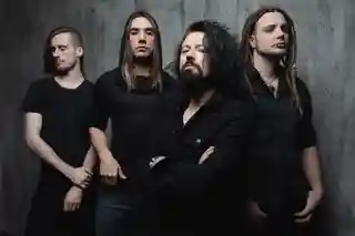 Neonfly a lansat un nou videoclip live pentru piesa „More Than A Lifetime”