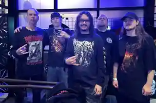 Virologist lansează albumul de debut „Subjugation of Anthropoid Forms” în noiembrie