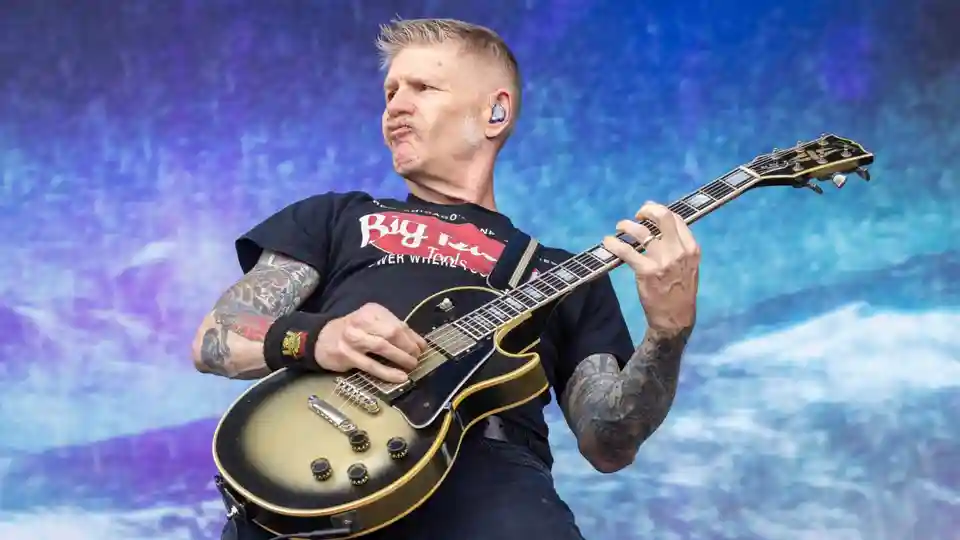 Bill Kelliher numește trupa care a definit puterea riff-ului pentru Mastodon