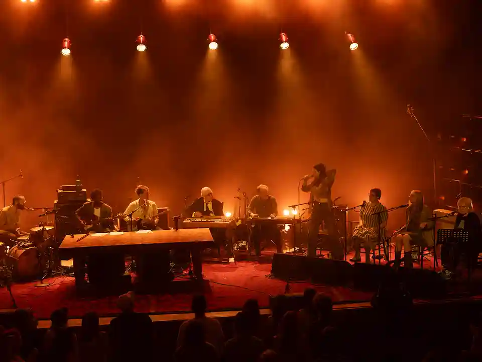 Trupa Big Thief a prezentat în premieră albumul „Horsepower” la Ryman Auditorium