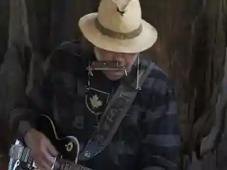 Neil Young & The Chrome Hearts lansează albumul Second Song în septembrie