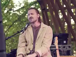 Hayden Thorpe a interpretat piese Wild Beasts la festivalul End Of The Road 2026