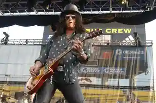 Slash a fost distins cu premiul „Les Paul Spirit” pentru anul 2026