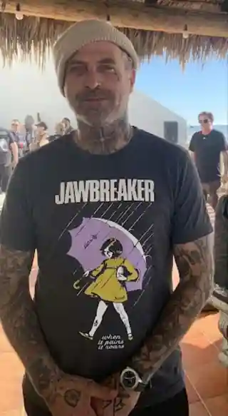 Sam King (Codefendants) despre tricoul său preferat de la Jawbreaker