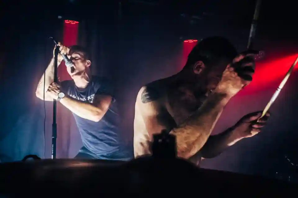 Tvivler lansează noul single intitulat „Dødløft”