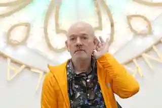 Michael Stipe (R.E.M.) își anunță albumul de debut solo pentru mai 2027