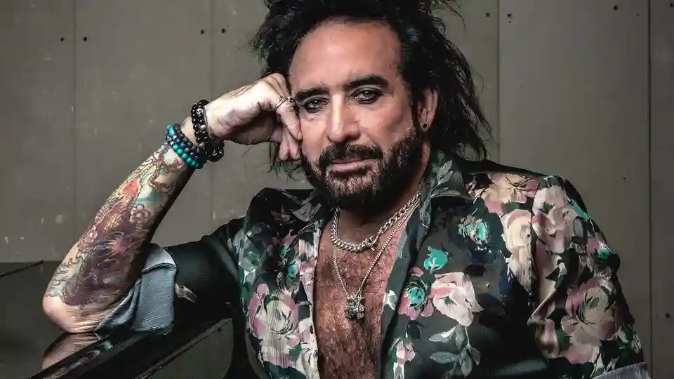 Marco Mendoza va susține un concert în clubul Rock'n'Rolla din Sofia