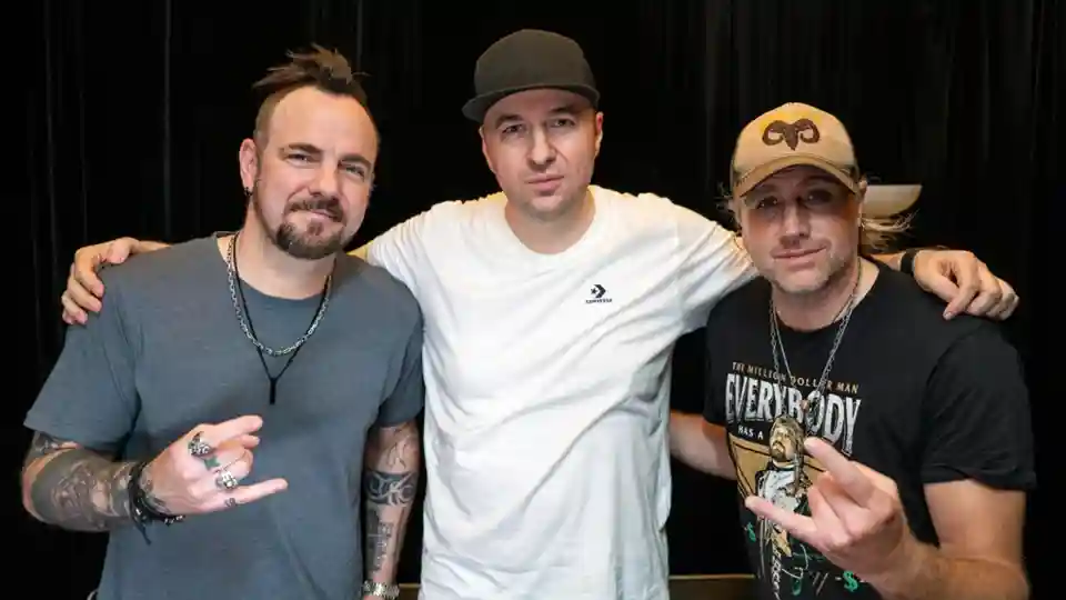 Trupa Three Days Grace, invitată în cadrul emisiunii TV „Fraktrura”